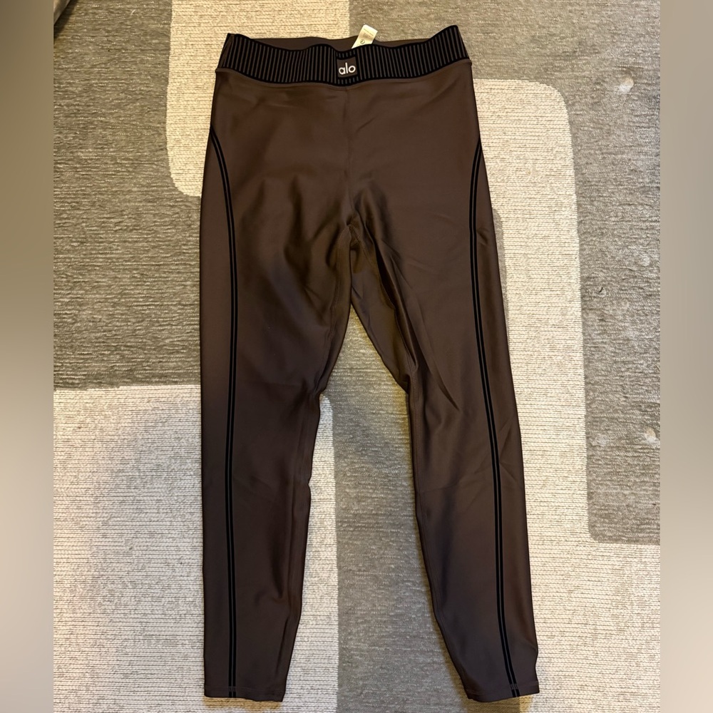 Alo Leggings